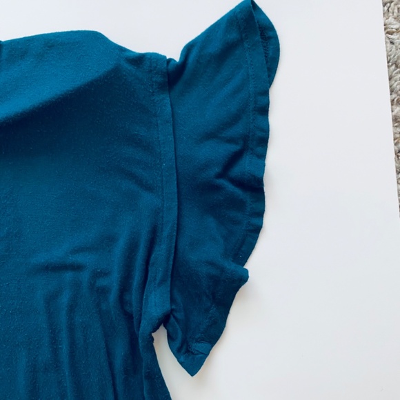 Women's Twist Top with Short Flutter Sleeves Time and Tru - Picture 6 of 8